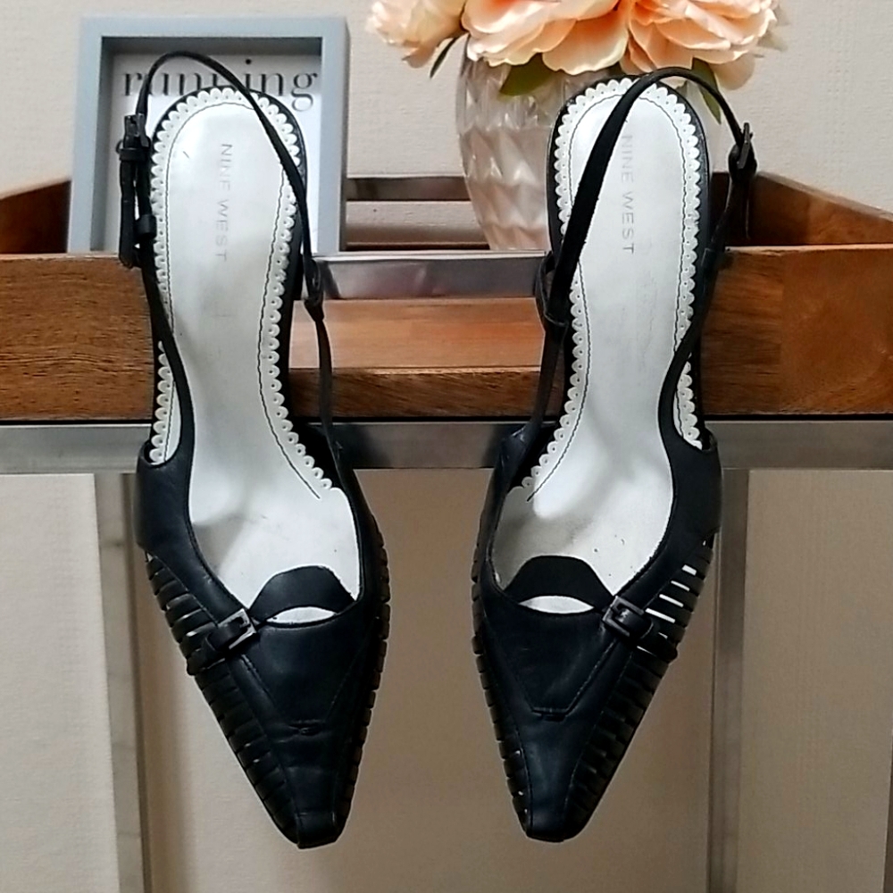 💛 Nine West Black Leather Pumps 💛